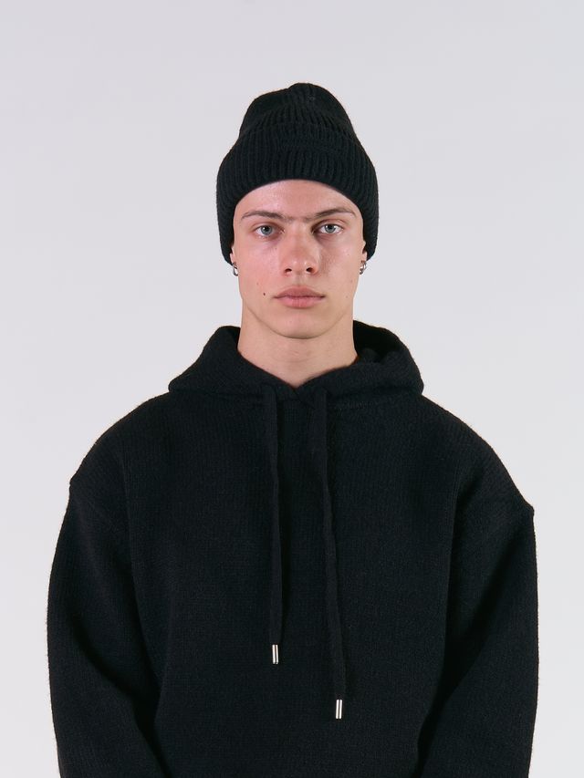 Шапка классическая