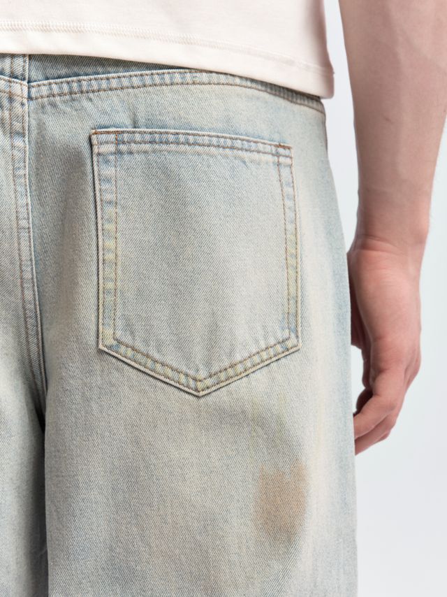 Джинсы с пятнистым принтом