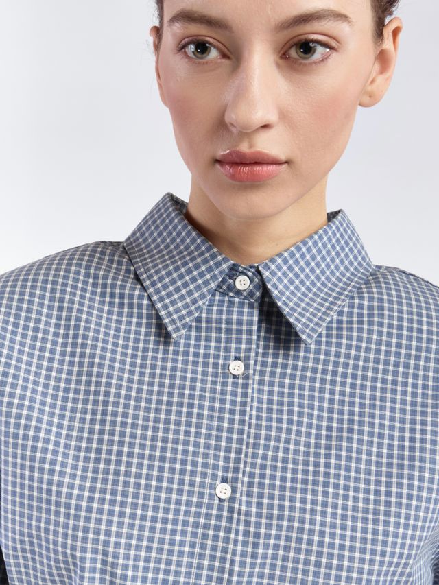 Приталенная рубашка в клетку