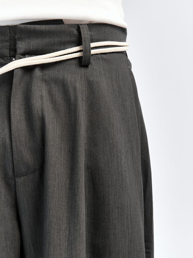 Брюки О-силуэта с поясом на карабине