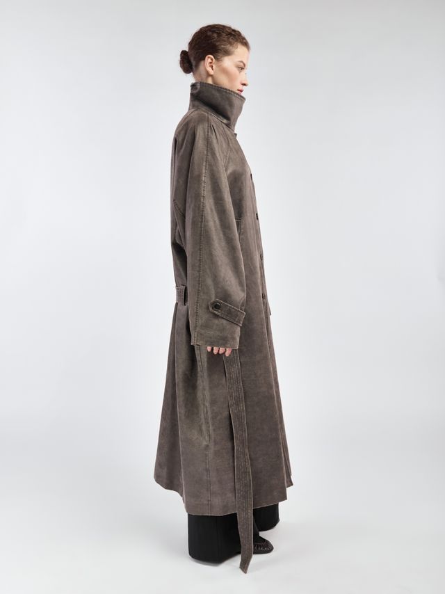 Плащ с имитацией кожи